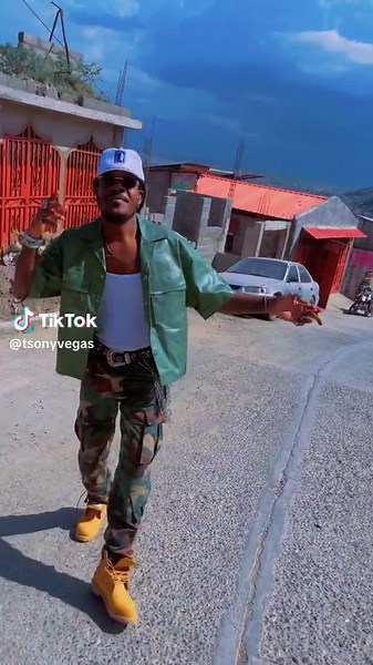 Vidéos de T-sony Vegas (@tsonyvegas) avec son original - @ScottyPromo