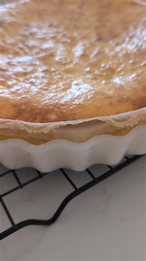 Quiche Lorraine... Had the oven set at 210 degrees. Whoops.... Turned out ok... I love this recipe from Cookidoo I always X the filling ingredients by 1.5 to make a nice high quiche... . . . . #quichelorraine #cookidoo® #tamworth | Rebecca Barwick - Thermomix Consultant
