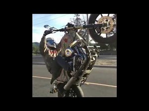 TOP HARLEY CRASHES, WHEELIES, DRIFTS & BURNOUTS