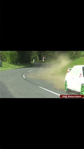 Drifting Fail: Why do they keep leaving the track #classiccars #automobile