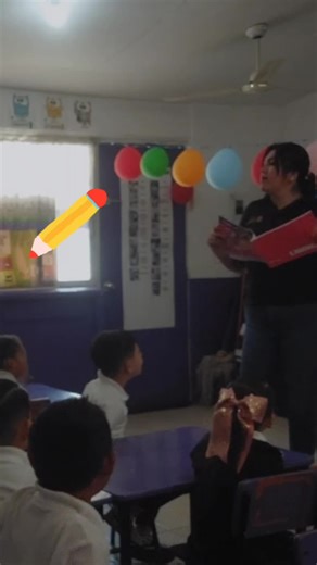 un año más de celebración y agradecida de esta bonita profesión 👩‍🏫🩷 #diadelmaestro #preescolar