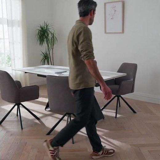 Découvrez la table extensible PORTO en noir et blanc - BUT