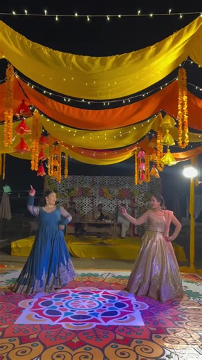 Bridesmaids Dance for Star-Lit Wedding Fun