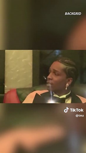 💖 Rihanna and A$AP Rocky's Met Gala evening went down just like a high school prom ... a ton of fun, followed by what appears to be an emotional talk. 🎥: BACKGRID