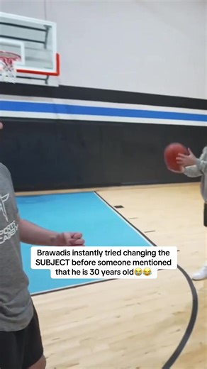 Brawadis instantly tried changing the SUBJECT before someone mentioned that he is 30 years old😭😂 #n3on #fazerug #brawadis