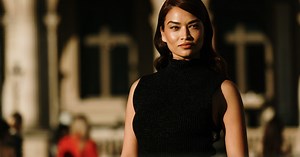 Colorimetría verano: consejos, ideas y colores que más te favorecen al vestir si esta es tu estación