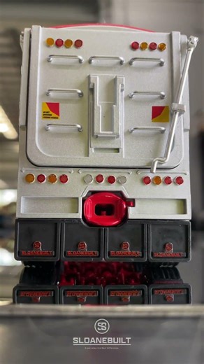 DISCOVER THE DETAIL IN THE NEW SLOANEBUILT TOA 1:50 SCALE MODEL TRAILER! 🔥 #shorts