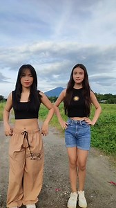 Sisters goals #sistergoals #sister #kayladavies #siblings | Kayla Davies