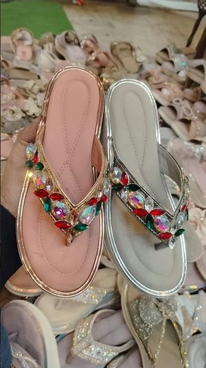 Fancy sandals: The ultimate guide to summer style#Shorts #SummerFashion #Sandals #StyleGuide#Footwea