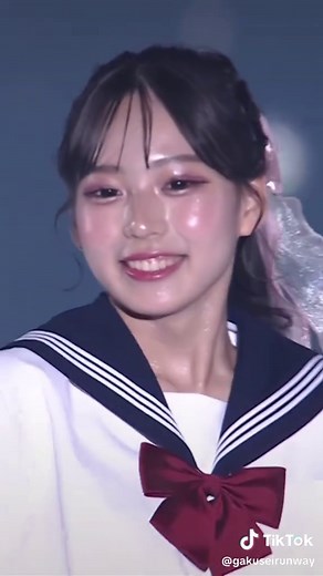 ✨チケット発売中✨ 【GAKUSEI RUNWAY 2024 A/W】 12月28日(土) @なんばHatch 開催📣 前回の高校生部門グランプリを受賞した 奥村 桃夏さんのKANSAI COLLECTIONのステージ映像をお届け🫧 GAKUSEI RUNWAY 2024 A/Wに出演するランウェイモデルも公式HPにて公開中❣️ 関西コレクションがプロデュースする 「日本中の女子学生の選抜モデルを決める」 女子学生参加型イベント 【GAKUSEI RUNWAY】 イベント情報やチケット、ランウェイモデルの詳細は プロフィールのリンクから🔗 #関西コレクション#関コレ#KANSAICOLLECTION##学生ランウェイ#GAKUSEIRUNWAY#モデル#model#JK#JC#女の子