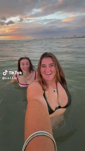 Stunning Florida Sunset Views by the Gulf Coast