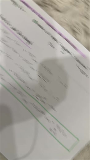 Aujourd'hui on revoit la méthode pour équilibrer une réaction d'oxydo-réduction avec un exemple concret. Voilà donc la 2ème partie et la dernière partie où on combine les 2 demi-équations redox. #physiquechimie #spéphysiquechimie #première #lycée #bacphysiquechimie #fyp #foryoupage Lien vers l'exemple: https://www.letudiant.fr/lycee/methodologie-lycee/article/exercices-corriges-oxydo-reduction.html