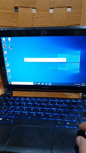 Bro the original OS is Windows XP not Windows 10😂 #meme