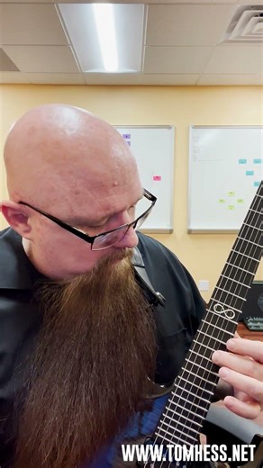 Cool 2-String Sweeping Arpeggio Sequence