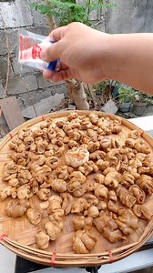 Paano magluto ng chicharon bituka ng baboy #kasolidvlogs #backyardcooking #crispybitukangbaboy | Kasolid Vlogs
