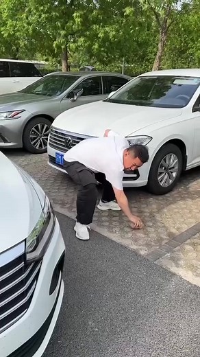 2.2K views · 36 reactions | Do you smash your car when you're angry? #cars #automotive #driving #drivingskills #drivingtips #drivinglessons #fbreels #fbreelsvideo #fyp #foryou #cargadgets | Aesthetic Vibes | Facebook