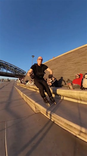 golden hour #skate #flow #inlineskating #rollerskating