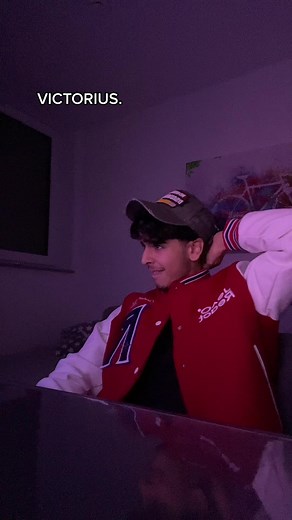 Victoria Justice Victorious Dream in Action Song