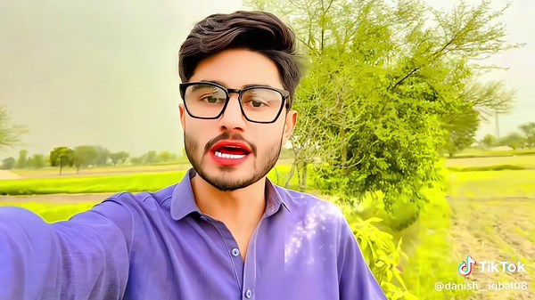 Danish Iqbal's Viral Poetry on iPhone