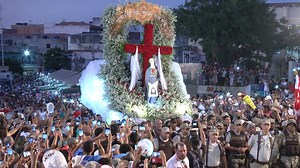 334K views · 29K reactions | Procissão e Festa de Nossa Senhora da Soledade 2019 Milhares de pessoas numa caminhada de fé pelas ruas de Bom Jesus da Lapa em Louvor à Nossa Senhora da Soledade. Rainha do Santuário do Bom Jesus da Lapa VIVAAAAAAA NOSSA SENHORA DA SOLEDADE Imagens aereas: Rocha Produções Edição: Vagner Oliveira Reportagem: Zenaide Almeida | Santuário do Bom Jesus da Lapa | Facebook