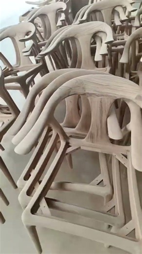 Production of solid wood furniture
