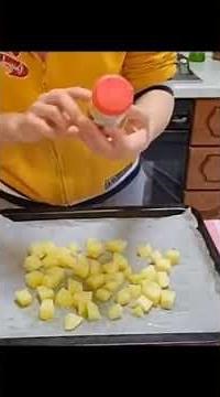 CRISPY BAKED POTATOES