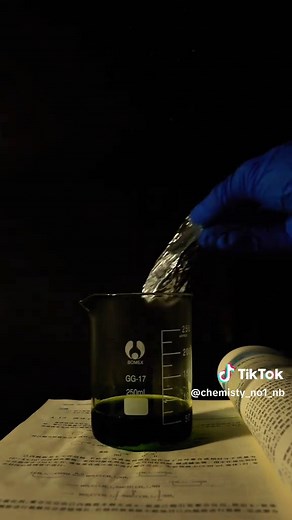 Chemistry Viral Experiments: Chemical Hearts & Fun Lab Ideas