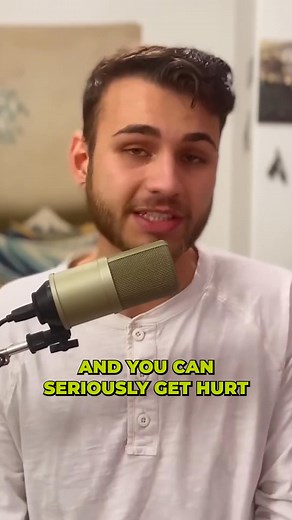 21K views · 402 reactions | Level 5 Hoarding Disorder Explained #HoardingDisorder #MentalHealth #CleaningTips #DeclutterYourLife #Organizing #MentalHealthMatters #HoardingAwareness #HomeTransformation #EmotionalHealth #ClutterFree | Biggie Clean | Facebook