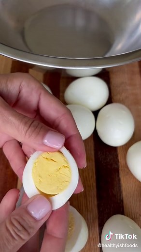 Sarah Thomas on TikTok