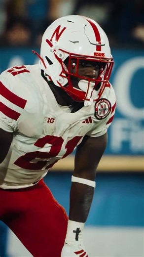 Stars shine bright in Hollywood. | Nebraska Football