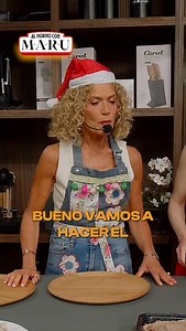 🎄 VITEL TONÉ, CLÁSICO DE LA NAVIDAD ARGENTINA 🎄 No puede faltar en la mesa de las Fiestas… frío, cremoso y lleno de sabor 💛 👩🏼‍🍳 RECETA Salsa vitel toné: • 200 g de atún • 4 anchoas • 1 taza de mayonesa • 2 cucharadas de mostaza • 1 cucharada de alcaparras • ½ taza de crema • ¼ taza de jugo de limón Procesamos o mixeamos todos los ingredientes hasta lograr una salsa bien lisa y cremosa. Ajustamos sal y limón a gusto. La carne: Tradicionalmente se usa peceto. Podés hervirlo como se hace sie