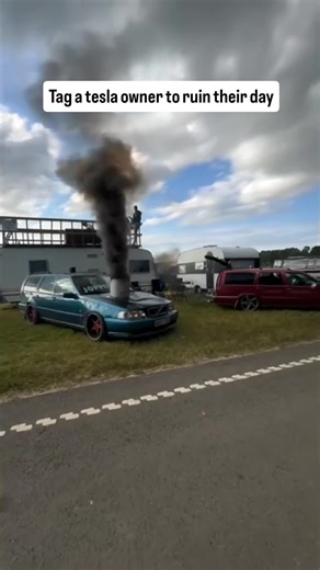 Exciting Tesla Exhaust Smoke Show for Car Enthusiasts