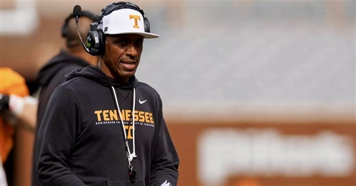 Anthony Poindexter assesses Tennessee’s safeties during the final week of spring practice