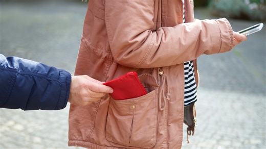 Major Irish city new target for European pickpocketers as locals warned of scams