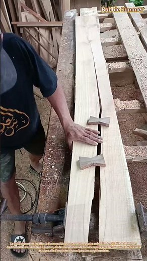 La fragilité du bois : tentative de restauration d'un assemblage à papillon