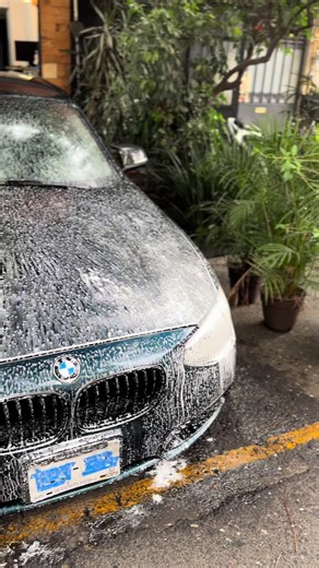 📍 De 0 a WOW en este BMW 118i ✔️ Detallado exterior completo ✔️ Limpieza profunda interior ✔️ Cada rin brillando como nuevo ✔️ Todo listo para la calle 😉 #detailing #bmw118i #carcare #lpcustomgarage #gyeon