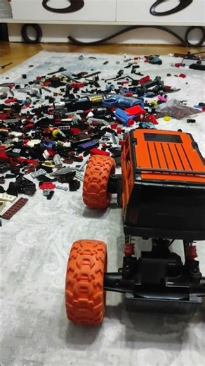 4x4 RC Truck Wrecks a LEGO City! 💥 Extreme Off-Road Show