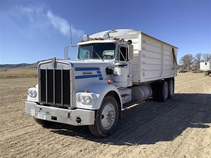 1975 Kenworth W900A T/A Grain Truck | Transportation