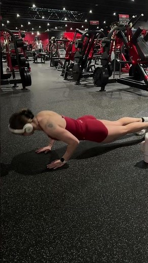 Tricep Push Ups