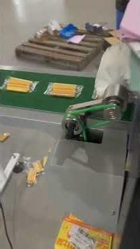 Auto HFFS Pillow Packing Machine with Centrifugal Sorting Bowl #packagingmachine #manufacturer