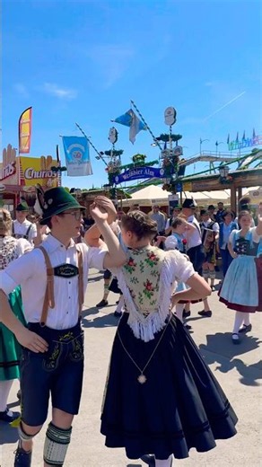 🎉 Münchner Frühlingsfest 2026 🎡📍Munich, Germany 📅 Friday, April 17 – Sunday, May 10, 2026