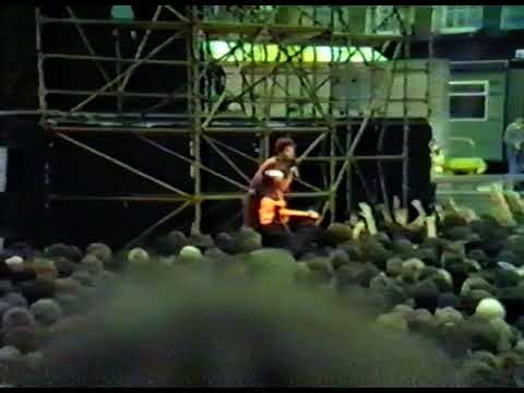 Bruce Springsteen - St. James' Park, Newcastle - 4th and 5th June 1985 (Roger Scott Archive 2)
