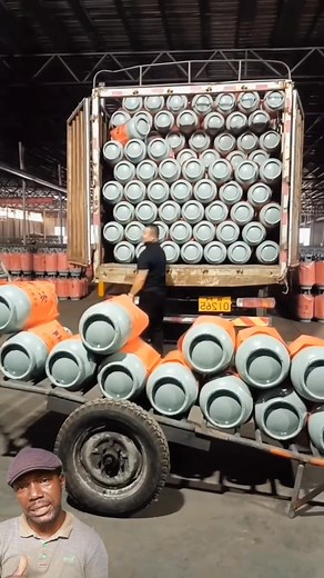 When skill meets coordination, loading becomes an art. | Uncle OV