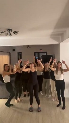 Romanian Manele Dance Tutorial – Easy Steps for Beginners!