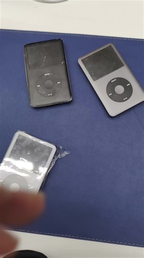 ipod classic độ pin, ssd, vỏ mới. giá tốt cho anh em thích đồ cổ công nghệ đây ạ. #ipodclassic #modssdipodclassic