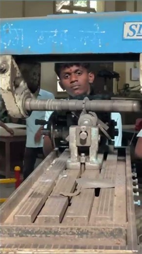 ITI औंध पुणे – Machinist Trade मध्ये Helical Gear Cutting Practical | Gear Cutting Training#shorts