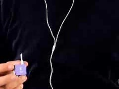 Watch Apple iPod shuffle 2 GB Silver - Video Demo on Amazon Live