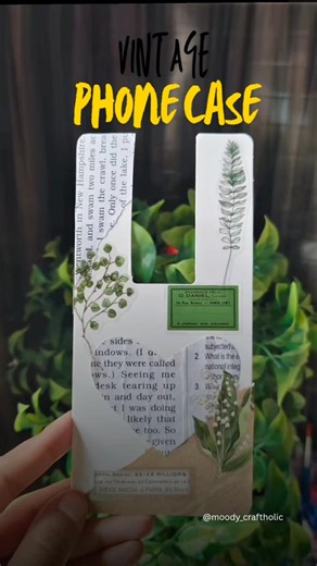 DIY Aesthetic Phone Case 🌿✨|Vintage Collage Makeover#Shorts#aesthetic#vintage#papercraft#collageart