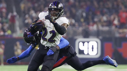 Derrick Henry Eyes 2,000 Yards in High-Stakes NFL Game