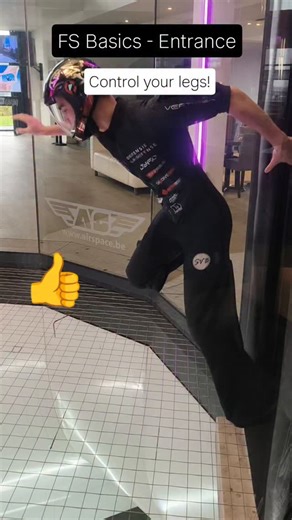 ⚡A smooth entrance can be the beginning of a good round in competition. Really important to keep control during the transition from standing to belly. When in the door, point your floating booty to the outside. This way the bootie catches wind. Don't arch when you jump in! This will only drop you face down. Being able to bootiefly is a great exercise to het better at entrances as well. A slightly tight core while going in will also help. Think 'coasting' in and not jumping in the tunnel. Good lu